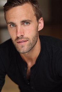 Фото актера